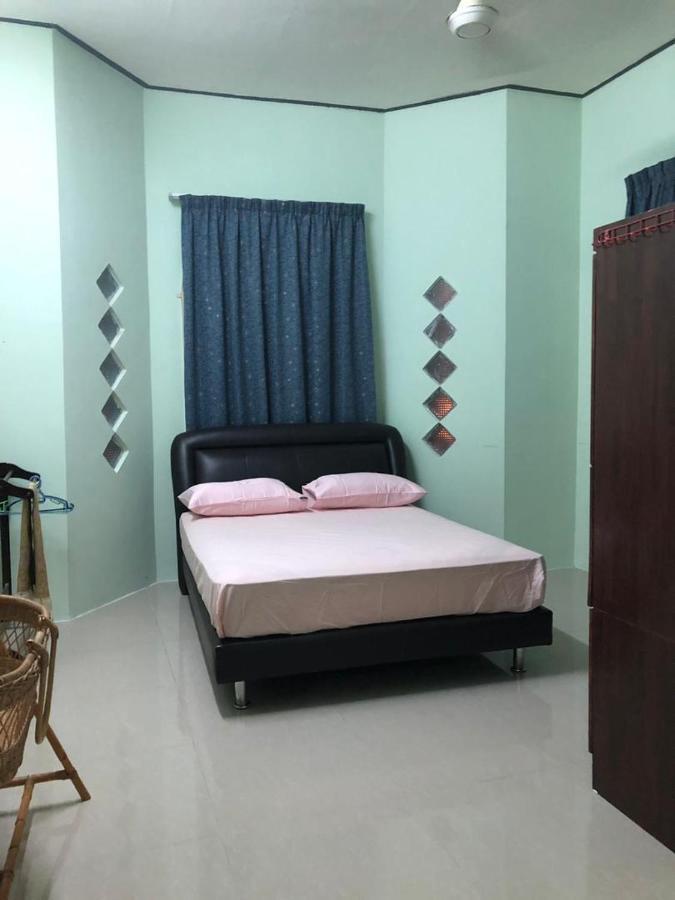 Afza Homestay Sura Free Unifi Kampong Sura Masjid Kültér fotó