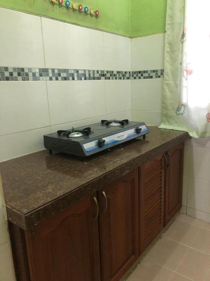 Afza Homestay Sura Free Unifi Kampong Sura Masjid Kültér fotó